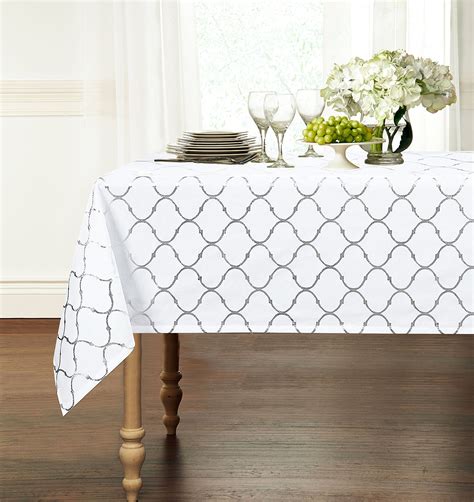 Premium Luxury Metallic Foil Lattice Quatrefoil Fabric Tablecloth 